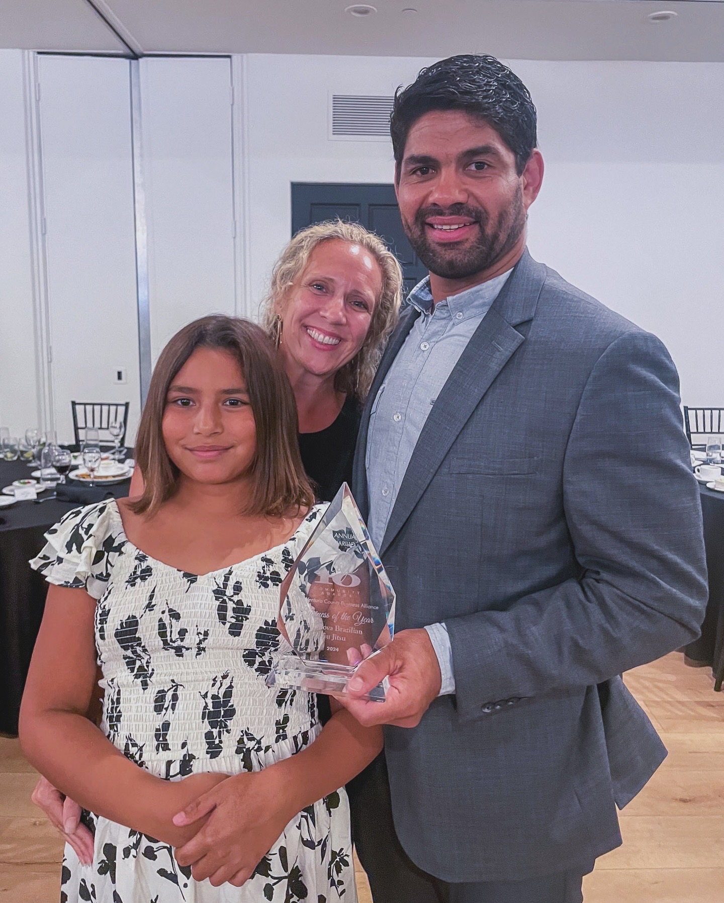 Amelia, Alicia and Beto VIlanova Vilanova BJJ Business Of The Year 2024